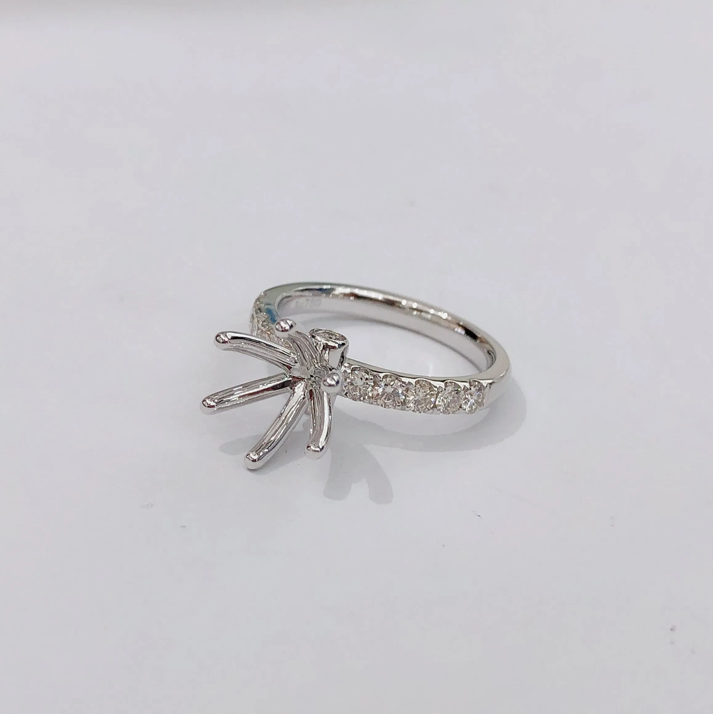 1.0ct Lab Grown Diamond Solitaire Engagement Ring 0003 KRKC