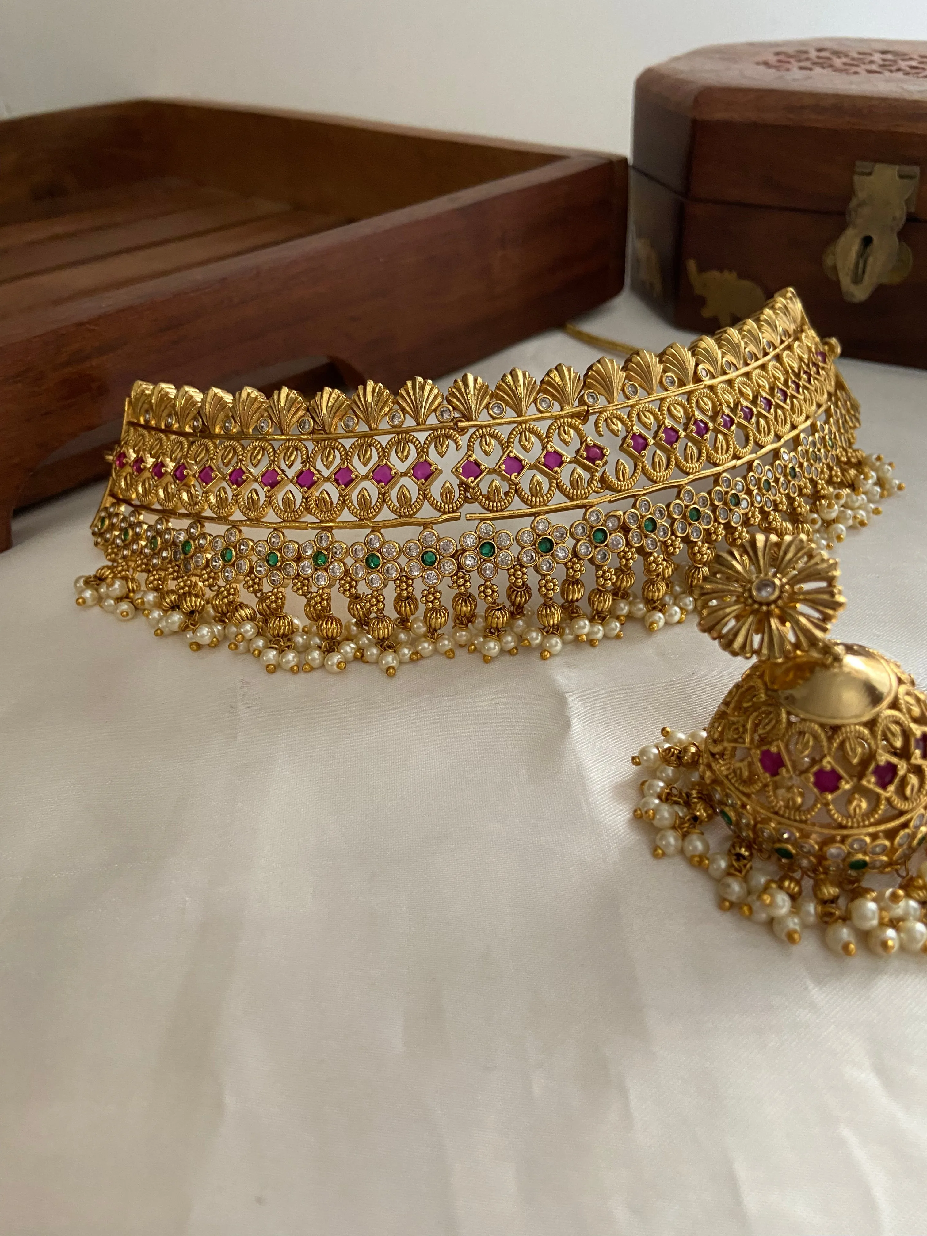 AD Guttapoosalu High neck Choker NC614