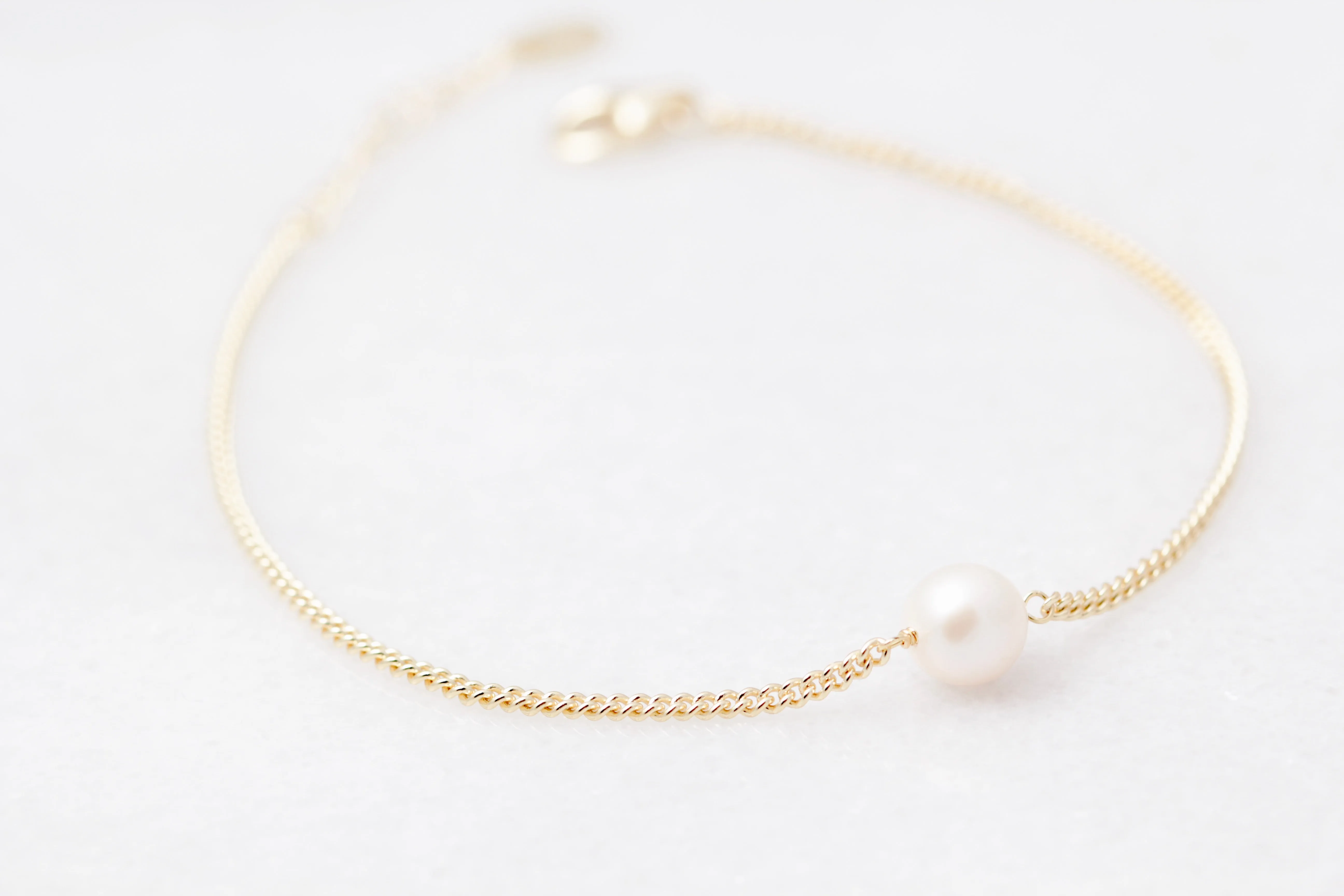 Curb Chain Pearl Bracelet