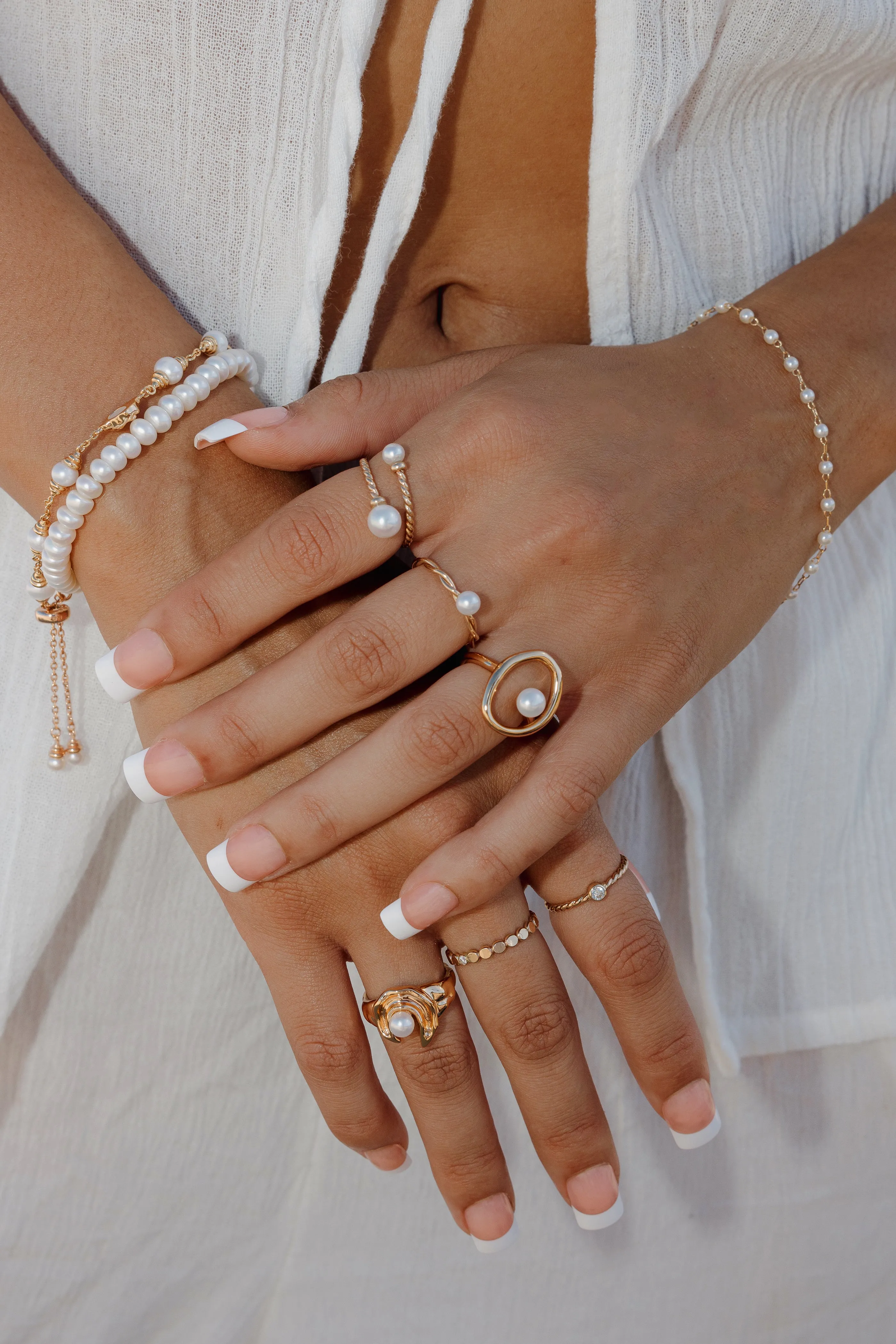 Daybreak Pearl Bracelet