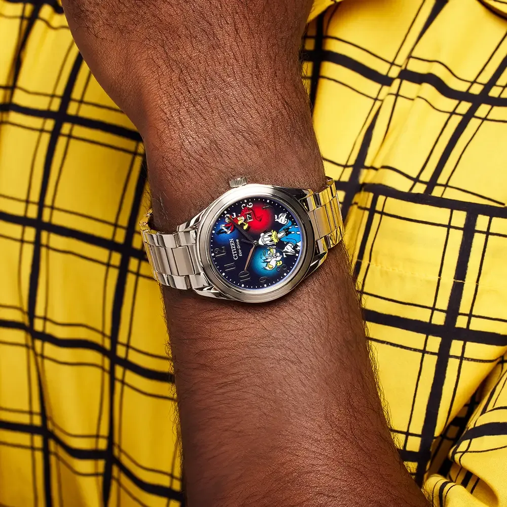 Disney Donald Duck 90th Anniversary Watch