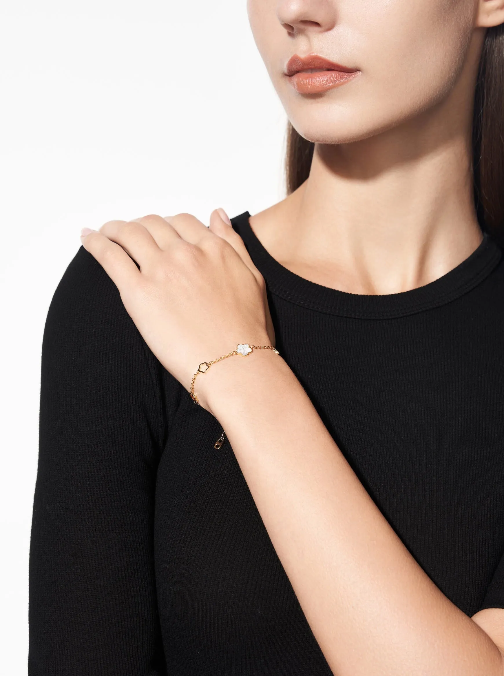 Mother Of Pearl Flower Station Bracelet