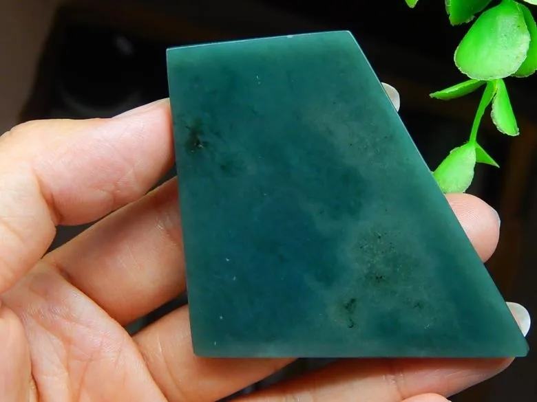 Natural Jade Jadeite Raw (39g, 59X52X5.5mm)