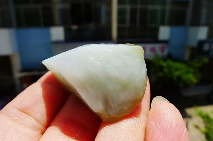 Natural Jade Rough Jadeite Raw (30g,4X3X1.7cm)