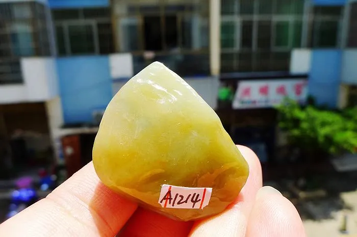 Natural Jade Rough Jadeite Raw (30g,4X3X1.7cm)