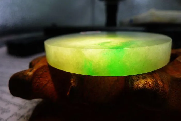 Natural Jade Rough Jadeite Raw (58g,5.3X0.75cm)