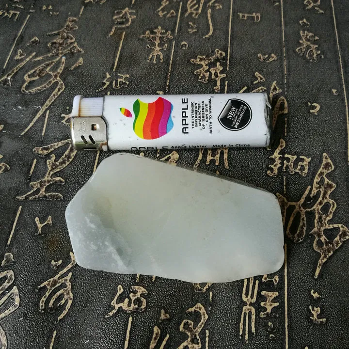 Natural Kunlun Jade Rough Nephrite Raw (135g, 7.5X3.7X3cm)