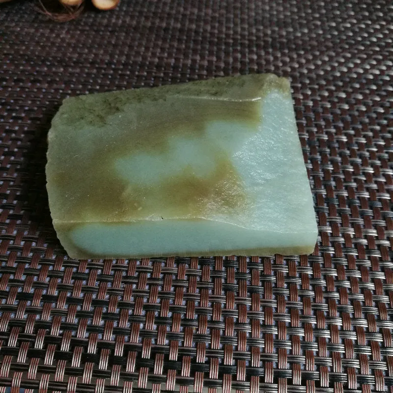 Natural Kunlun Jade Rough Nephrite Raw (318g,8.5X7X1.9cm)