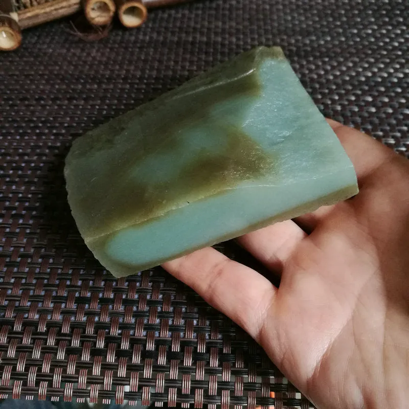 Natural Kunlun Jade Rough Nephrite Raw (318g,8.5X7X1.9cm)