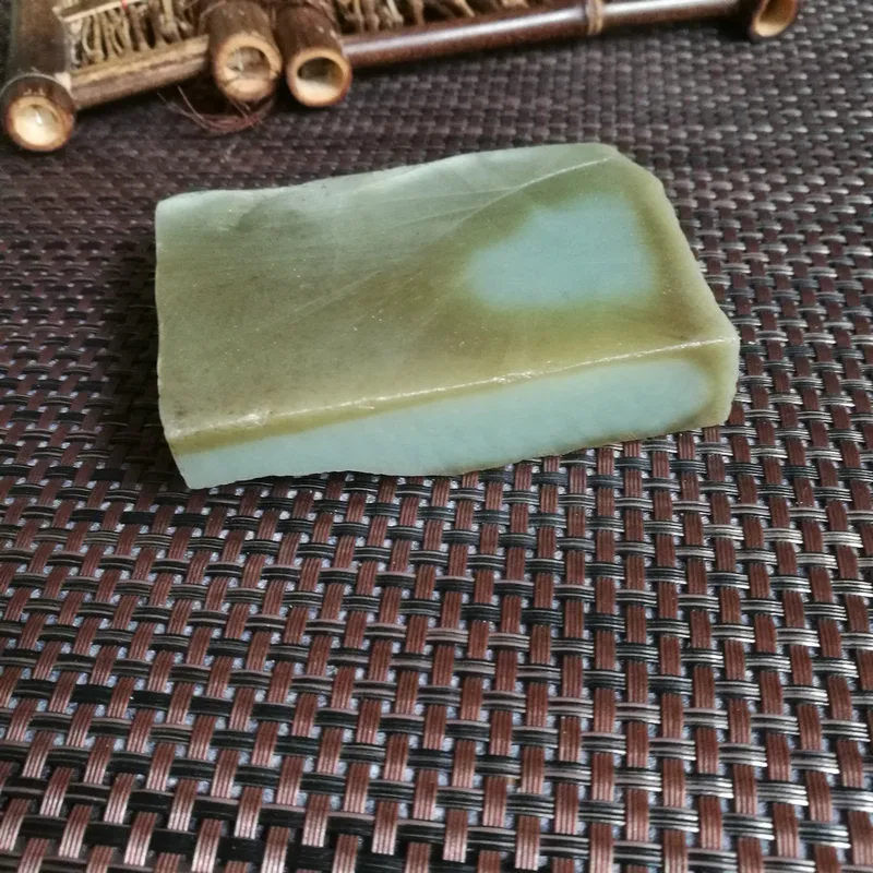 Natural Kunlun Jade Rough Nephrite Raw (318g,8.5X7X1.9cm)