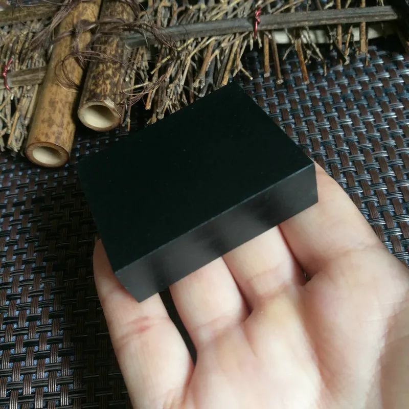 Natural Kunlun Jade Rough Nephrite Raw (98g,5.1X4X1.5cm)