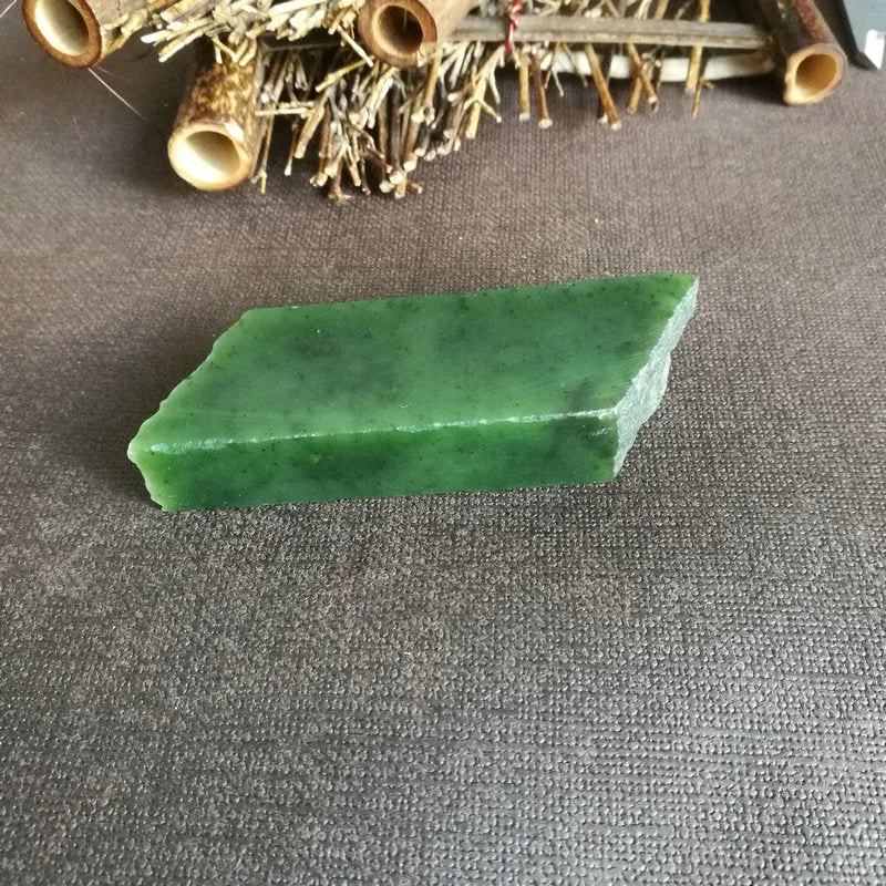 Natural Kunlun Jade Rough Nephrite Raw (98g,7X2.9X1.6cm)