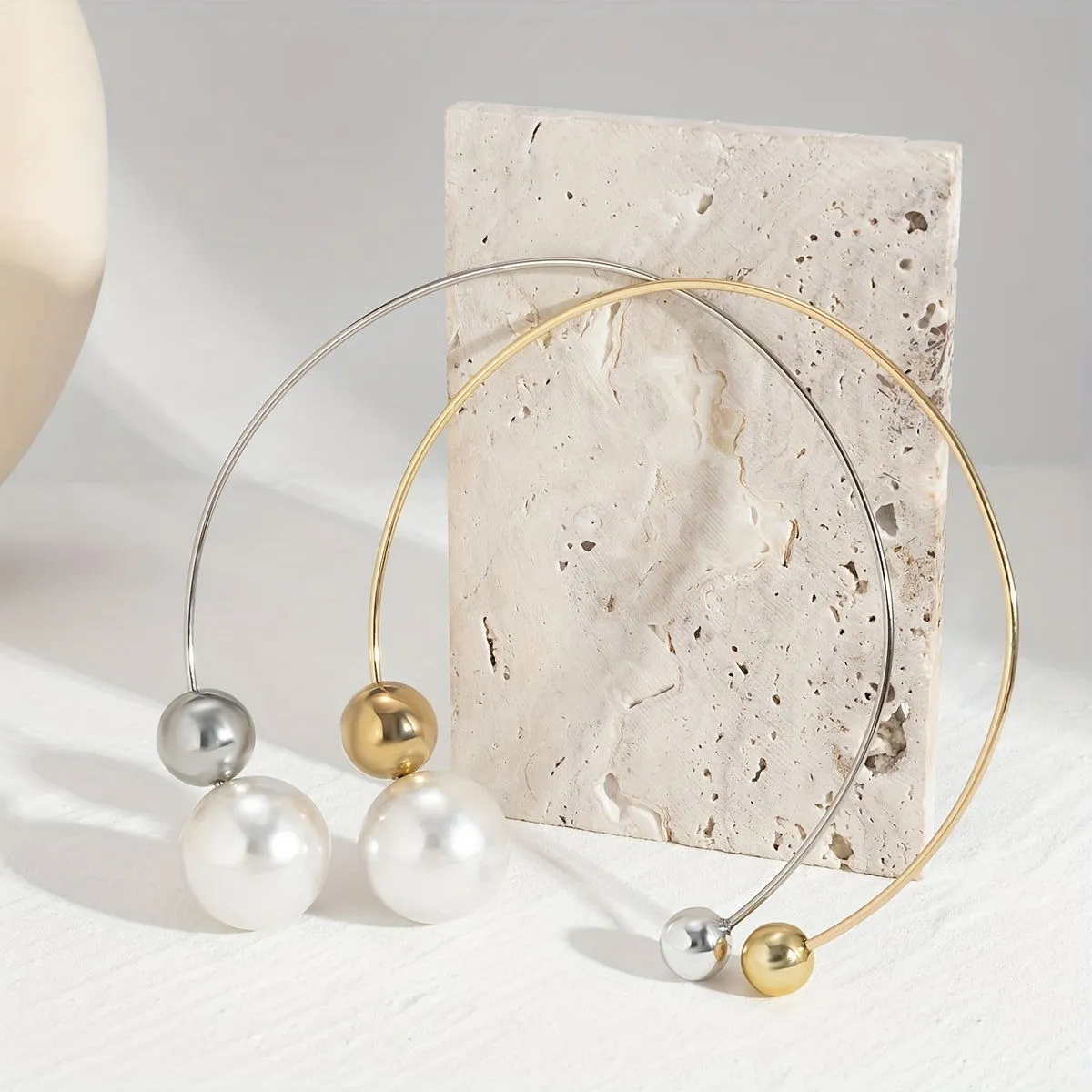 Vintage Faux Pearl Ball Pendant Necklace with Geometric Beads