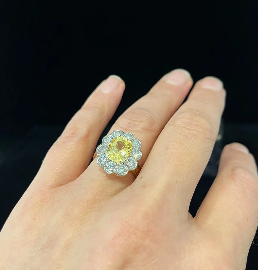 Yellow 3.61ct Sapphire Oval Cluster Ring